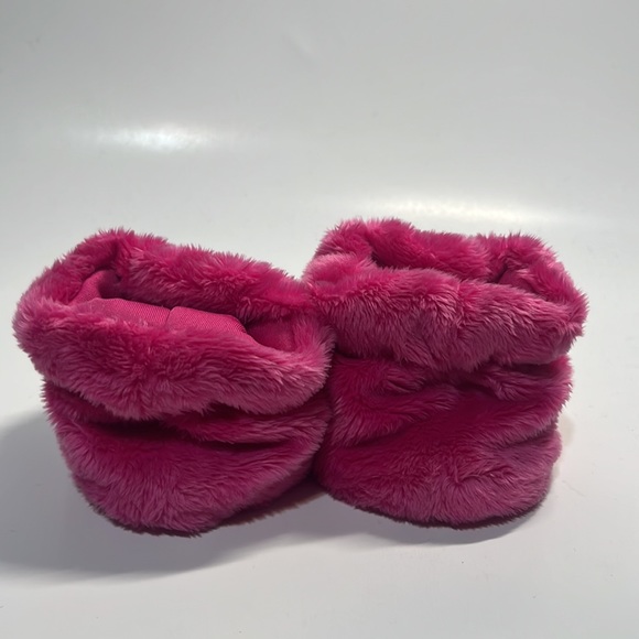 NIGHTMARE BEFORE CHRISTMAS BABY BOOTIES ~ Sally - Picture 2 of 4